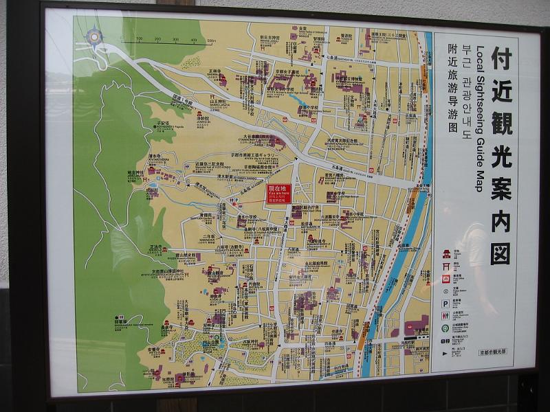 在清水寺前有一附近景點的導覽圖.JPG